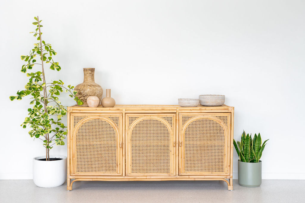 Bold Mini Nude with Rose Crackle Vessel