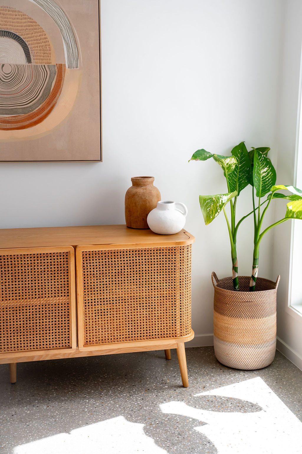 Alba Textured White Medium Vessel